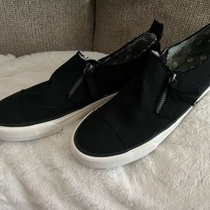 COPY - Women’s shoes, size 9, black